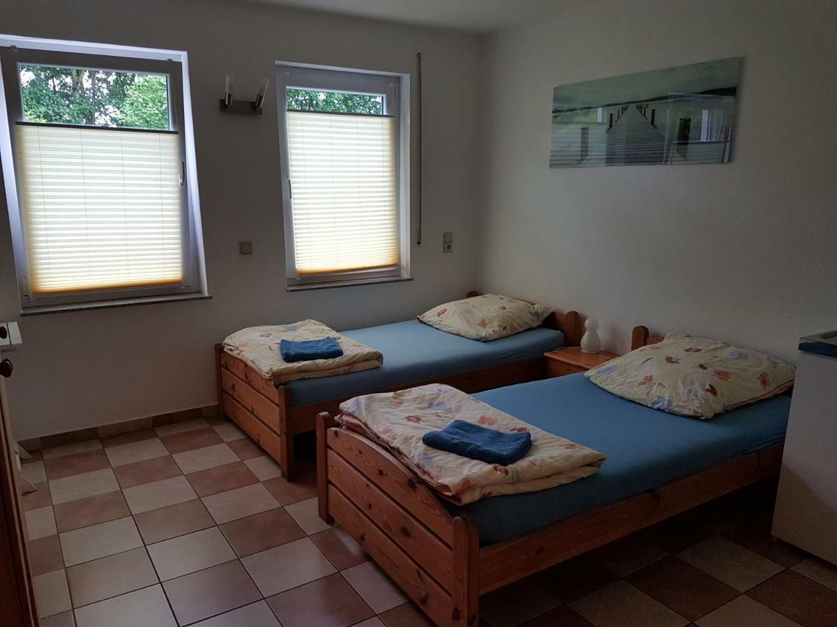 Gaestezimmer Auf Dem Campingplatz 孔茨 外观 照片